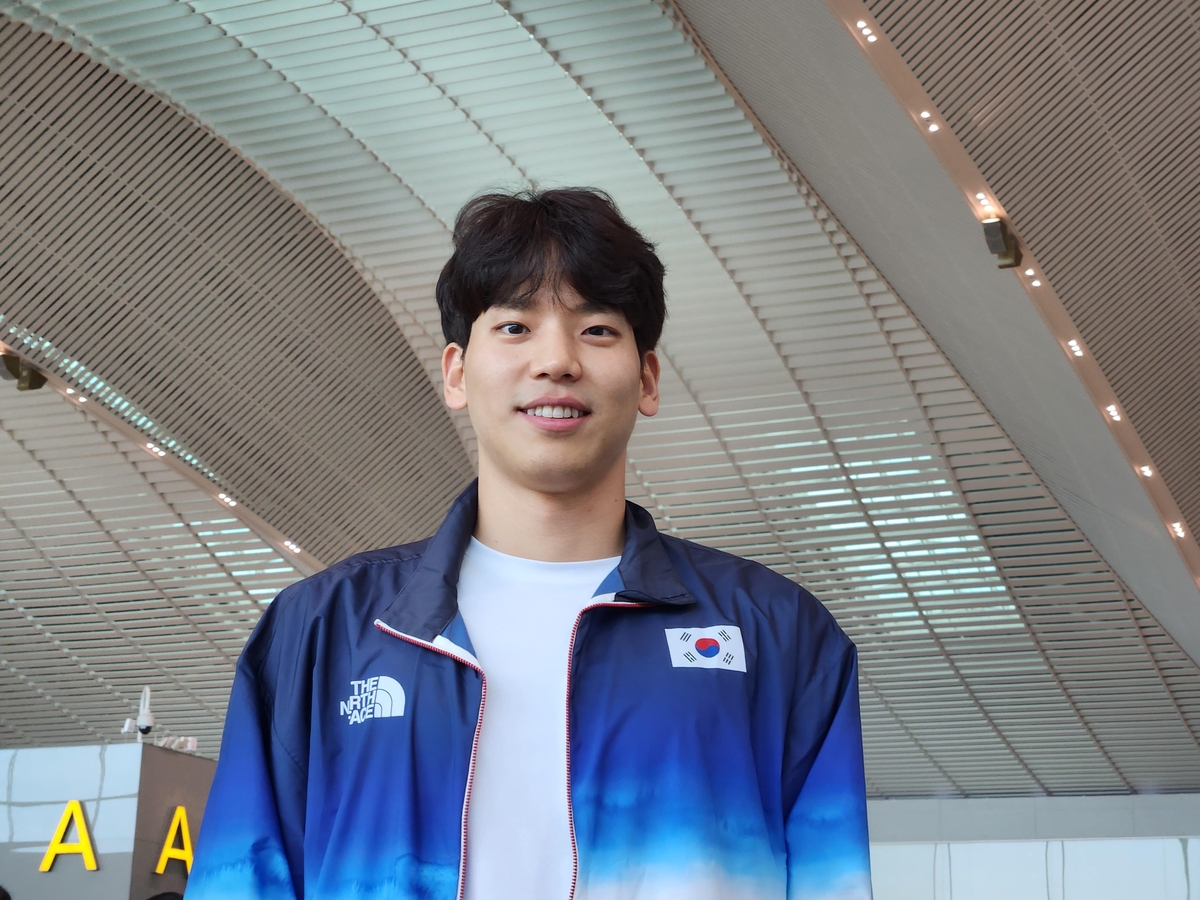 ⚽德甲半场：凯恩造点并亲自主罚命中 拜仁1-0弗赖堡