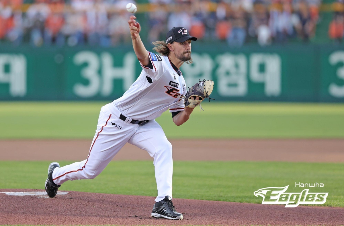 ⚽意甲战报：双方合计2脚射正 尤文图斯主场闷平那不勒斯 连续三轮联赛0-0