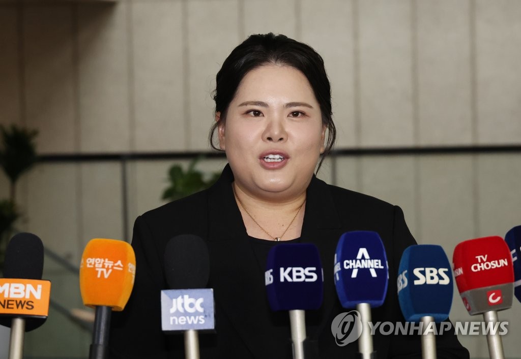 CBA战报：胡金秋16分 广厦双外援合砍61分 广厦108-81南京